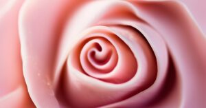 Ból podniebienia: Co go powoduje i jak sobie z nim radzić?